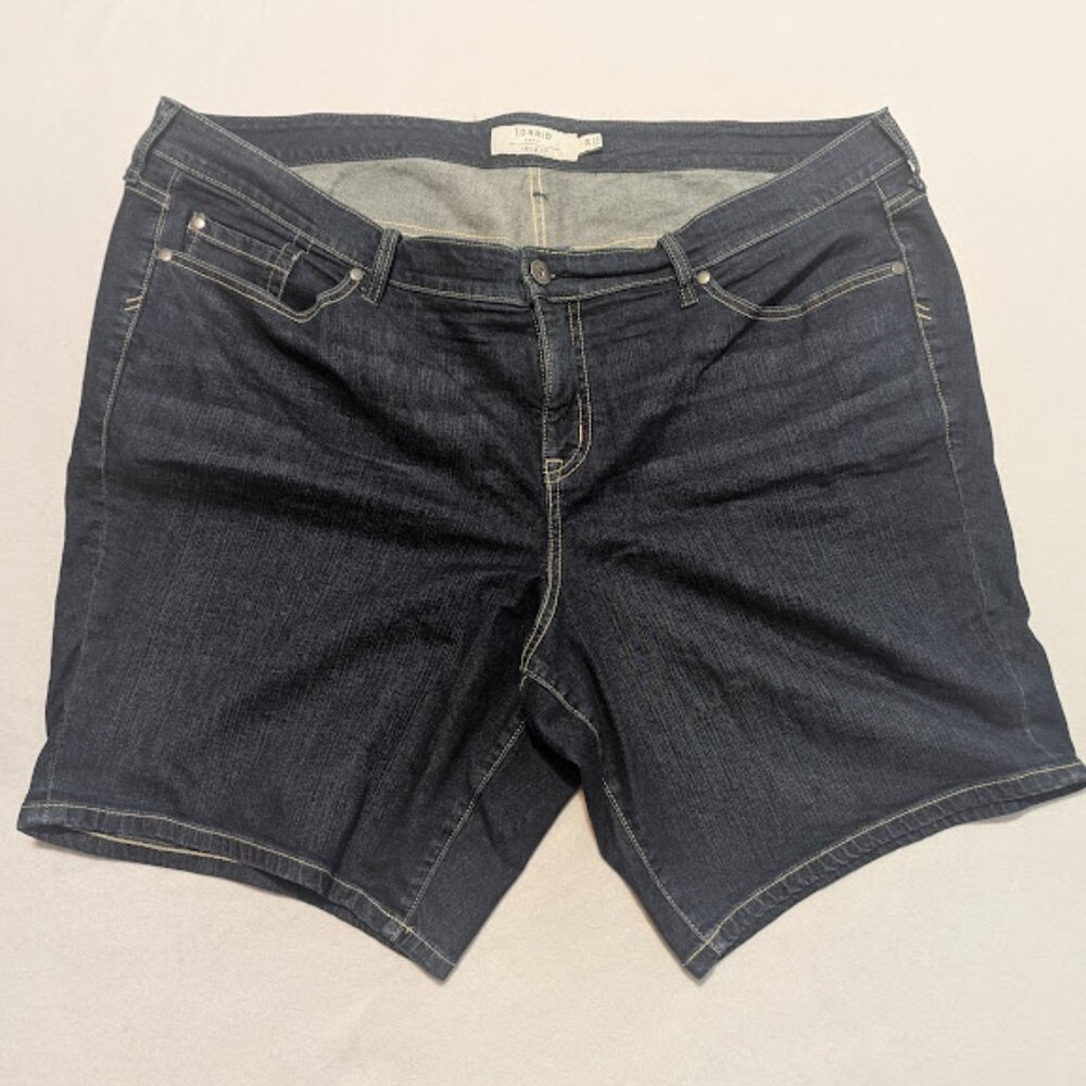 Torrid Denim Jean Shorts Dark Wash Size 24